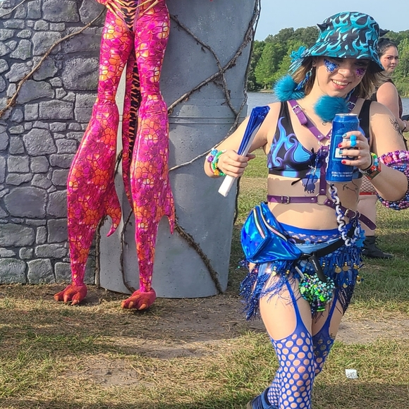 ✨PLEASE READ✨ - Picture 2 of 6